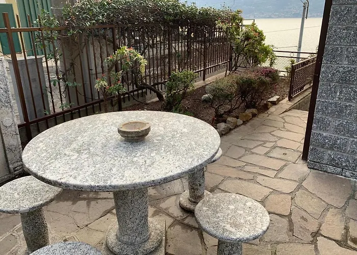 בית נופש Angela *